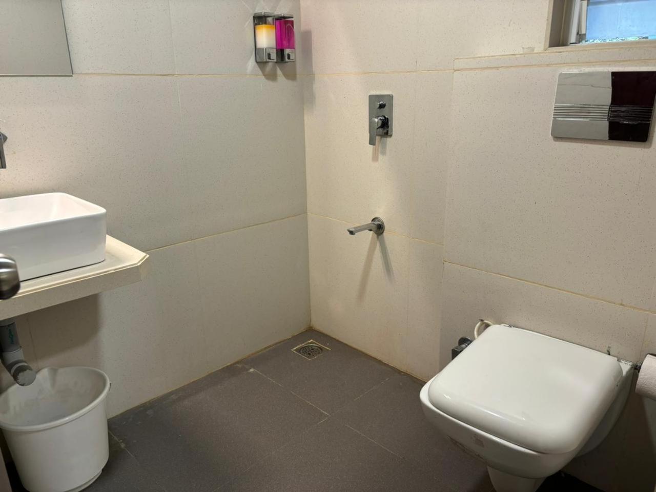 Hotel Haldi Nashik Luaran gambar